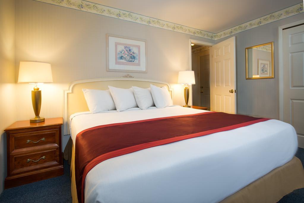 Clearwater Lakeshore Motel Макино Сити Стая снимка